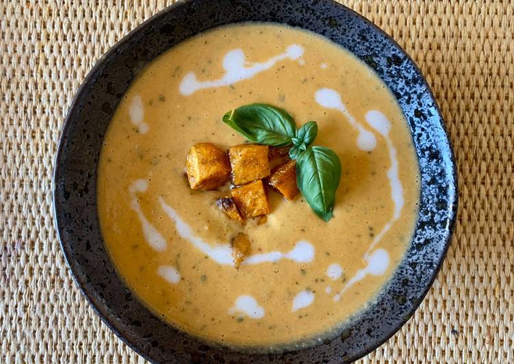 Any-night-of-the-week Butternut squash Thai red curry soup