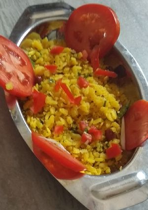 टोमॅटो पोहा (tomato poha recipe in Hindi) रेसिपी मुख्य फोटो