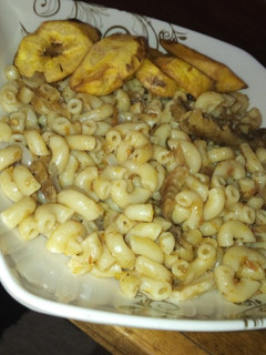 A picture of Macaroni.