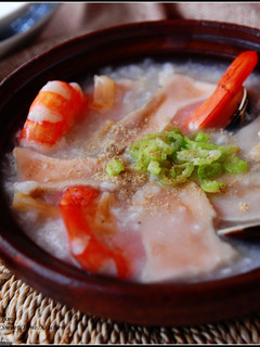 鮑魚干貝海鮮粥 的食譜成品照片