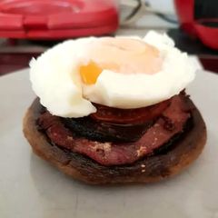 A picture of My Breakfast stuffed Mushroom. 😁.