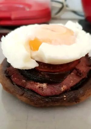 A picture of My Breakfast stuffed Mushroom. 😁.