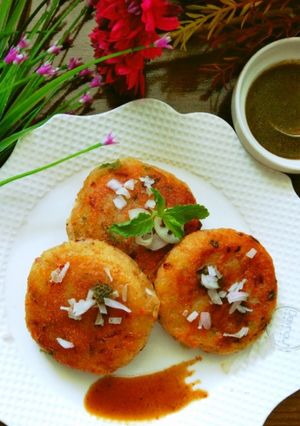 A picture of Aloo Tikki.
