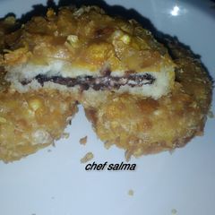 A picture of Nutella deep fried bread.