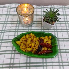 A picture of Aloo posto.