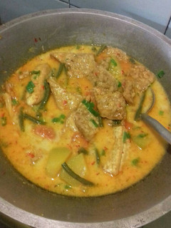 Foto resep Tahu tempe kuah santan sayur