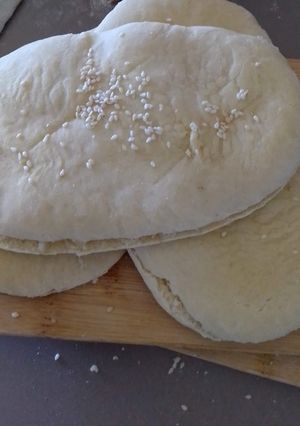 Una foto de Pan para sándwich tipo árabes 😋👌
