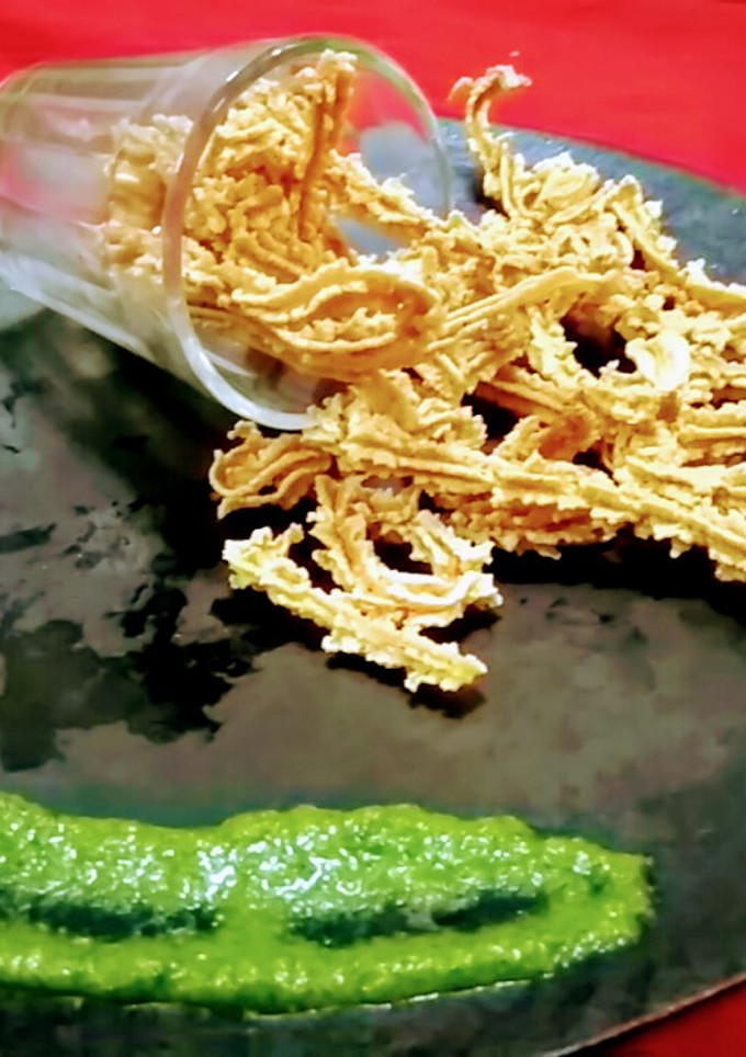 लॉकडाउन कुरकुरे (Lockdown kurkure recipe in Hindi) रेसिपी मुख्य फोटो