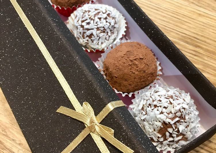 Simple Way to Prepare Award-winning Raspberry Gin Chocolate Truffles