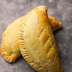 A picture of Meatpie 🥟.