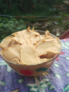 பீனட் பட்டர் (Peanut butter recipe in tamil) செய்முறை முக்கிய புகைப்படம்
