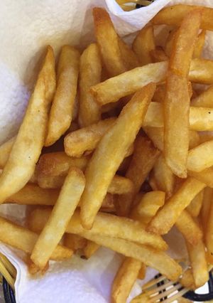 A picture of Irish potato Chips.