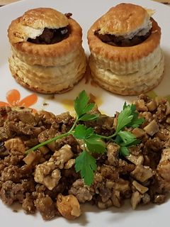 Una foto de Volovanes a la reina