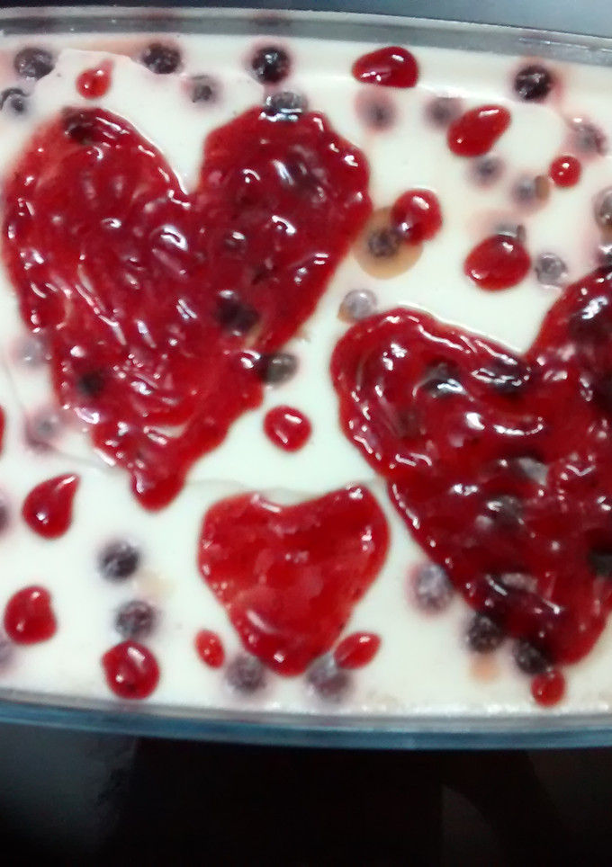 A picture of Three layer pudding.