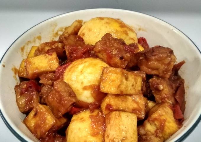 Yuk intip, Bagaimana cara membuat Tahu tempe telor Bumbu bali dijamin lezat