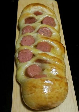 Foto resep Simple Sausage Bread