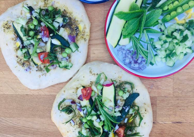 Green pizza with seasonal veg, za’atar, herbs (and pineapple �??)🌱