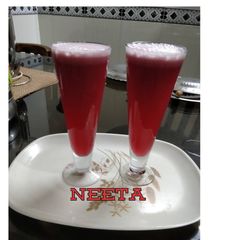 A picture of Fresh Pomegranate juice.
