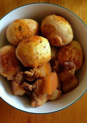 Hình của món Thịt kho trứng.