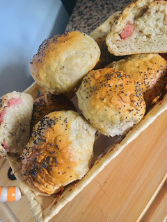 Una foto de PANCITOS RELLENOS CON JAMÓN 🍖🥓🍖