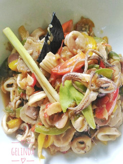 Foto resep Tumis cumi paprika