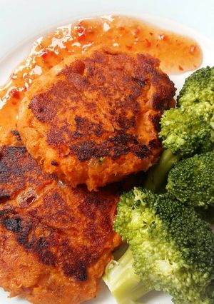 A picture of Vickys Sweet Potato Fritters, GF DF EF SF NF.