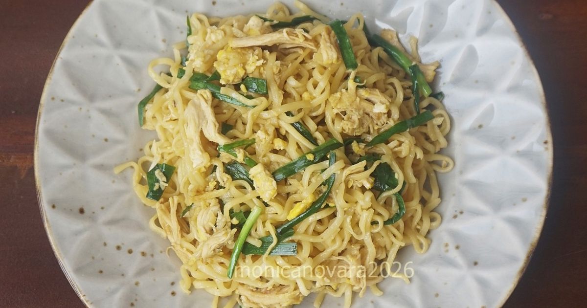 Mie Goreng Ayam Kucai