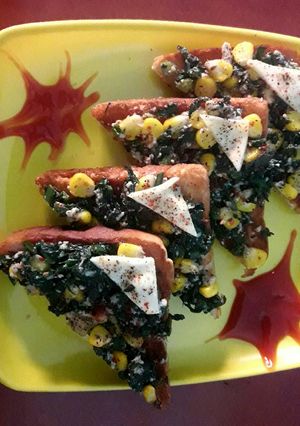 A picture of Spinach corn cheese toost.