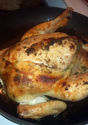 A picture of Bake chicken with cilantro butter.