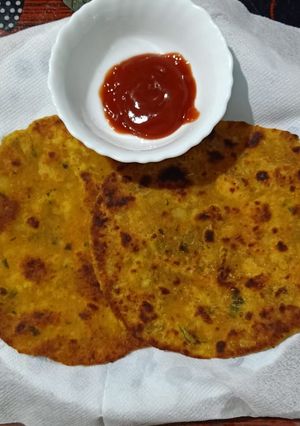 চিংড়ির পরোটা (chingrir porota recipe in Bengali) রেসিপির প্রধান ছবি