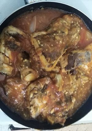 Una foto de Olla de pescado y berenjenas