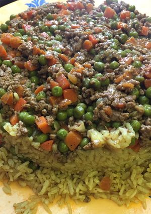 صورة لوصفة مقلوبة البازلاء والجزر