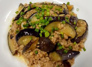 รูปของ มะเขือม่วงผัดหมูสับซอสมิโซะ (Nasu Hikiniku Miso Itame)