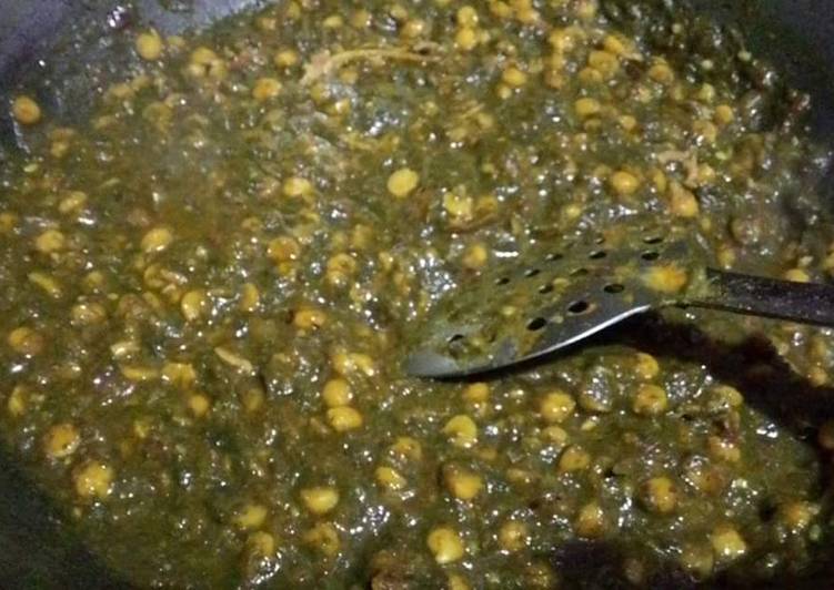 Recipe of Homemade Palak with Boiled Chana Dal