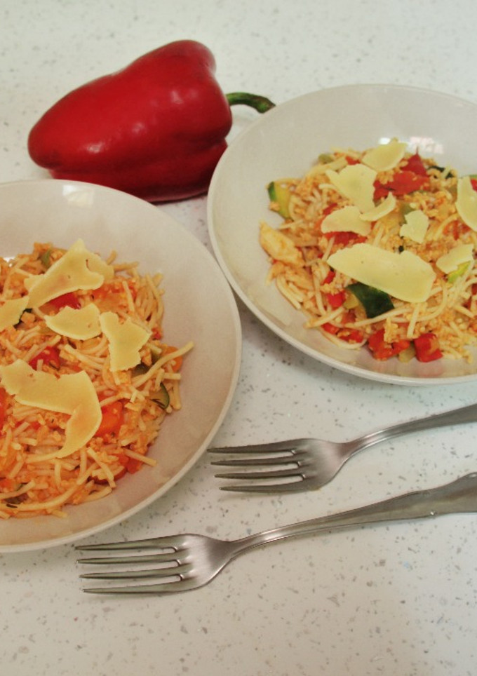 Una foto de Pasta con salsa boloñesa vegana
