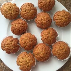 A picture of Carrot cinnamon cupcakes.