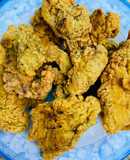 Gà không xương chiên giòn rụm với bột gạo