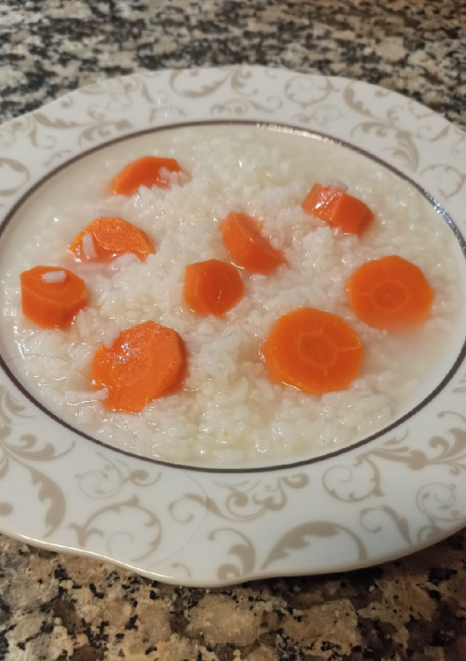 Una foto de Arroz blanco hervido con zanahorias