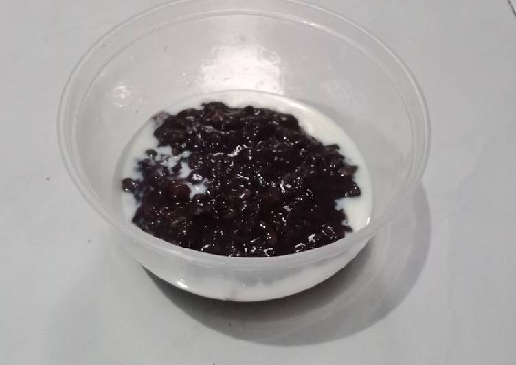 Bubur Ketan Hitam Putih