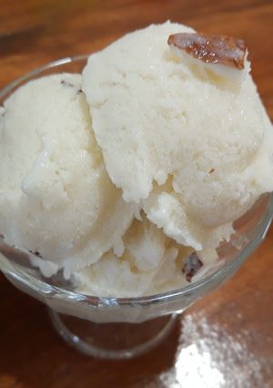 Una foto de Helado de coco fácil