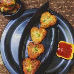 A picture of Vegetable Cutlets.