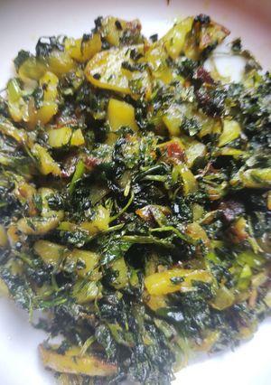 আলু মেথি ভাজা (Aloo methi bhaja recipe in Bengali) রেসিপির প্রধান ছবি
