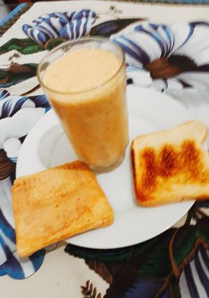 Una foto de Batido papaya chía y copos de trigo integral
