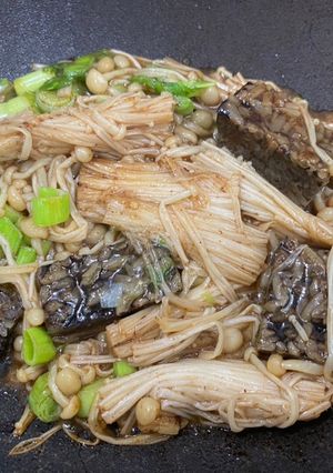 醬燒金針鵝血糕 的食譜成品照片