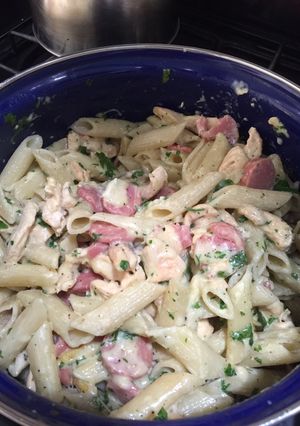 Una foto de Pollo Alfredo