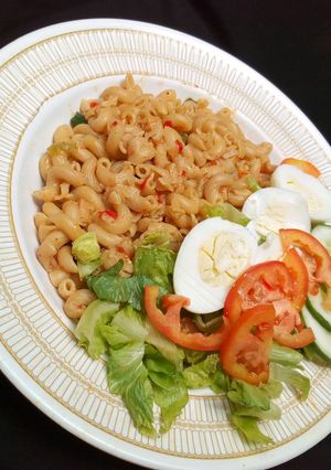 A picture of Macaroni.