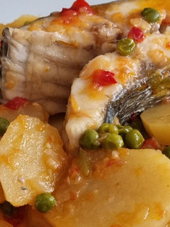 Una foto de Dorada guisada
