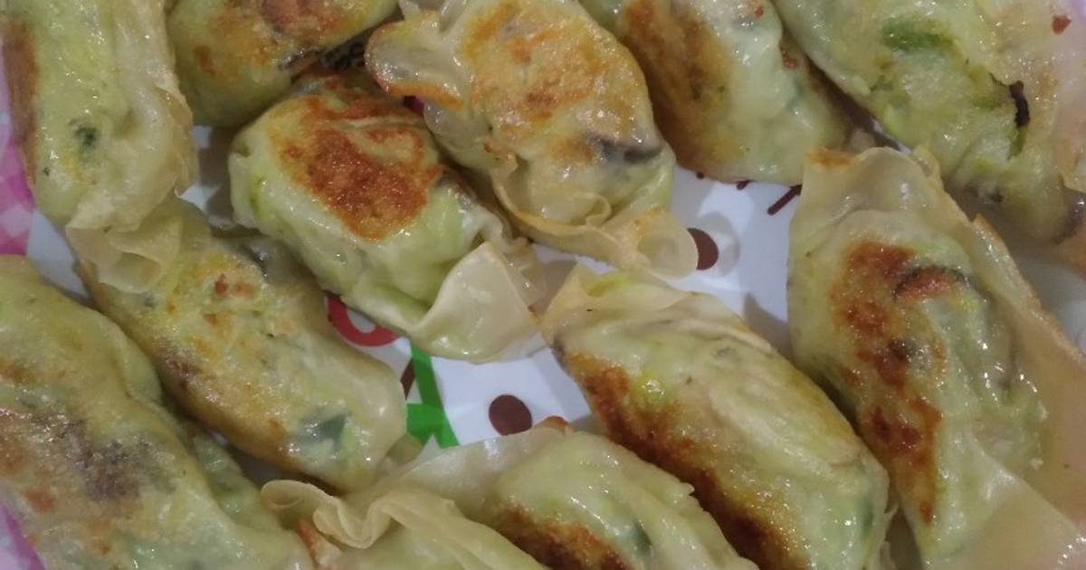 Resep Vegan Potato & Edamame Gyoza🥟🥔 (pan fry dumplings), Pangsit