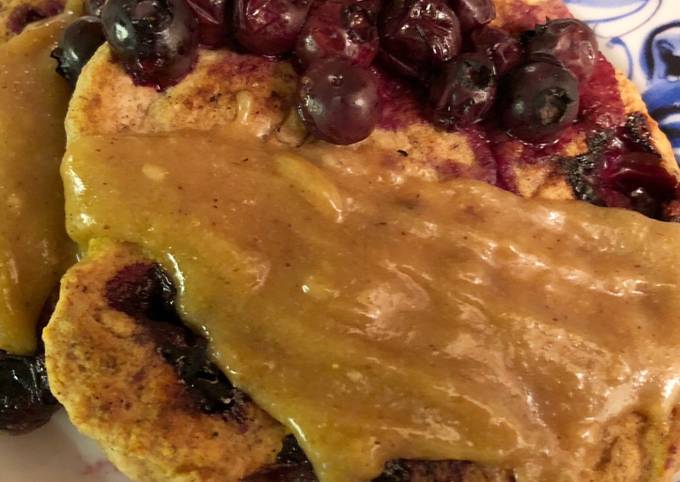Spelt blueberry pancakes with tahini sauce - vegan