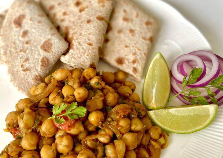 Easiest Way to Cook Delicious Chickpeas Bhuna